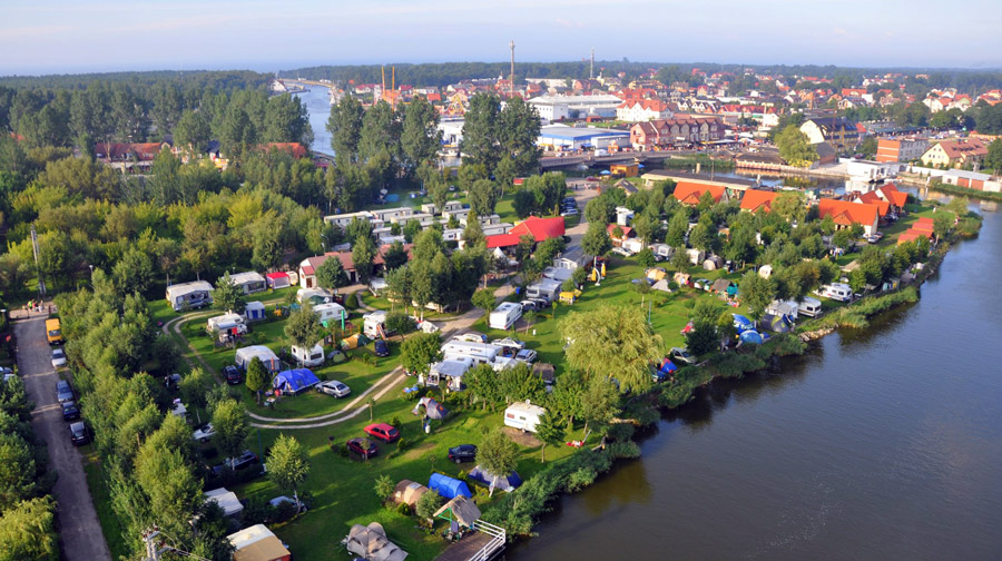 rekreačné stredisko stanové mestečko kemping celoročné vidiecke domy izby ubytovanie ubytovanie v Poľsku Baltské more Leba